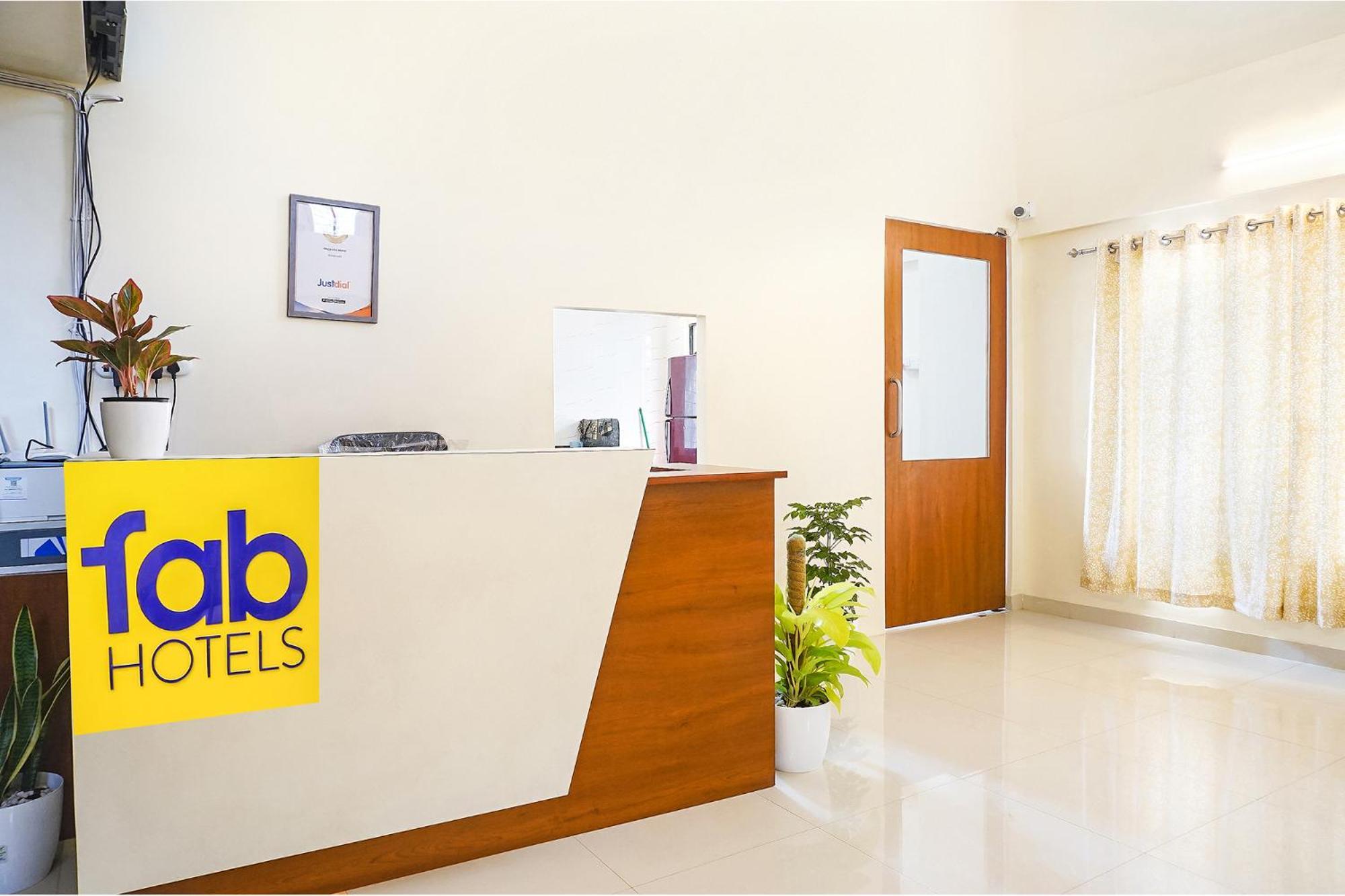 Fabhotel Majestic Luxurious - Nr Rajaram Bhiku Pathare Stadium プネ エクステリア 写真