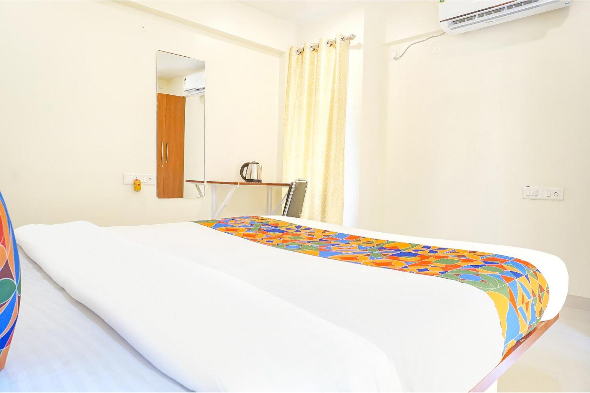 Fabhotel Majestic Luxurious - Nr Rajaram Bhiku Pathare Stadium プネ エクステリア 写真
